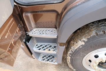 �ൺ��� ��VH�п� �Ϸ��� 180���� 4X2 6.65�ײ�դʽ�ػ���(CA5189CCYPK2L2E5A80)ͼƬ