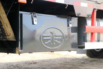 �ൺ��� ��VH�п� �Ϸ��� 180���� 4X2 6.65�ײ�դʽ�ػ���(CA5189CCYPK2L2E5A80)ͼƬ