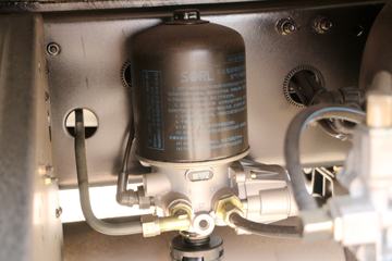 �ൺ��� ��VH�п� �Ϸ��� 180���� 4X2 6.65�ײ�դʽ�ػ���(CA5189CCYPK2L2E5A80)ͼƬ