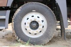 青岛解放 龙VH中卡 南方版 180马力 4X2 6.65米仓栅式载货车(CA5189CCYPK2L2E5A80)