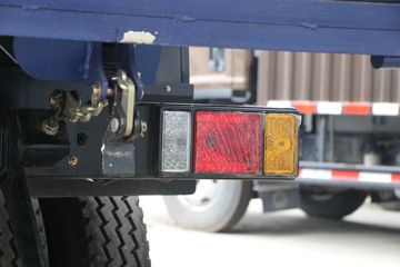 ���� ����ES3 130���� 4X2 3.8����ж��ͼƬ