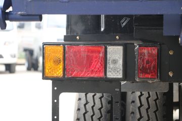 ���� ����ES3 130���� 4X2 3.8����ж��ͼƬ