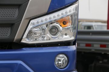 ���� ����ES3 130���� 4X2 3.8����ж��ͼƬ