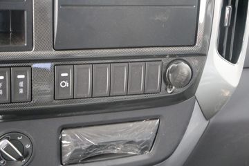 ���� ����ES3 130���� 4X2 3.8����ж��ͼƬ