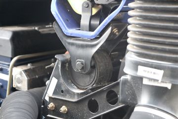 ���� ����ES3 130���� 4X2 3.8����ж��ͼƬ