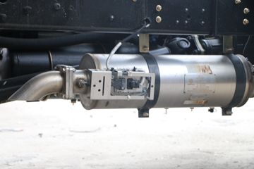 ���� ����ES3 130���� 4X2 3.8����ж��ͼƬ