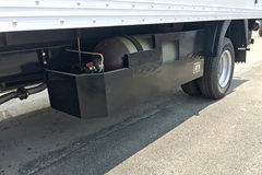 唐骏欧铃 赛菱A7 1.5L 108马力 汽油/CNG 3.63米单排厢式微卡(ZB5035XXYBDC5V)