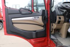 中国重汽 豪瀚J5G重卡 340马力 4X2 车辆运输半挂牵引车(ZZ5185TBQN4213E1)