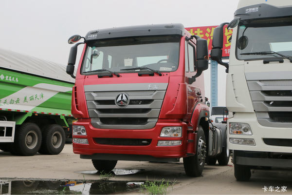 豪瀚J5G 牵引车