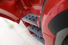 中国重汽 豪瀚J5G重卡 310马力 4X2牵引车(平顶)(ZZ4185N3613E1)