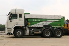 中国重汽 豪瀚J7B重卡 380马力 6X4危化品牵引车(ZZ4255N3246E1W)