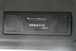 豪瀚J7B&nbsp;牵引车驾驶室                                               图片