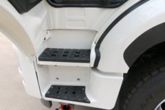 中国重汽 豪瀚J7B重卡 380马力 6X4危化品牵引车(ZZ4255N3246E1W)