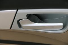 中国重汽 豪瀚J7B重卡 380马力 6X4危化品牵引车(ZZ4255N3246E1W)