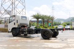 江铃 凯锐EV 4.5T 4.2米单排纯电动厢式轻卡(JX5043XXYTGD25BEV)82.43kWh