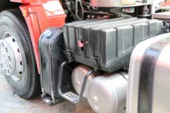 陕汽康明斯 德龙X3000 600马力 6X4牵引车