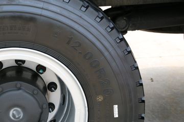 ���� ŷ��GTL 9ϵ�ؿ� 2018�� 460���� 8X4 8.2����ж��(BJ3319DMPKF-AB)ͼƬ