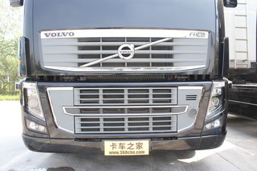 �ֶ��� FH16�ؿ� 700���� 4X2 ǣ����ͼƬ