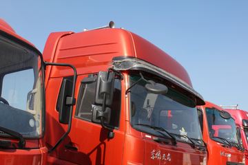 东风天龙&nbsp;牵引车外观                                                图片