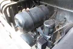 东风商用车 大力神重卡 290马力 6X4 6米自卸车(排半平头)(DFL3251A7)