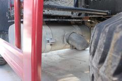 东风商用车 大力神重卡 290马力 6X4 6米自卸车(排半平头)(DFL3251A7)