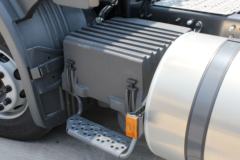 斯堪尼亚 G系列重卡 410马力 6X2R牵引车(型号G410)