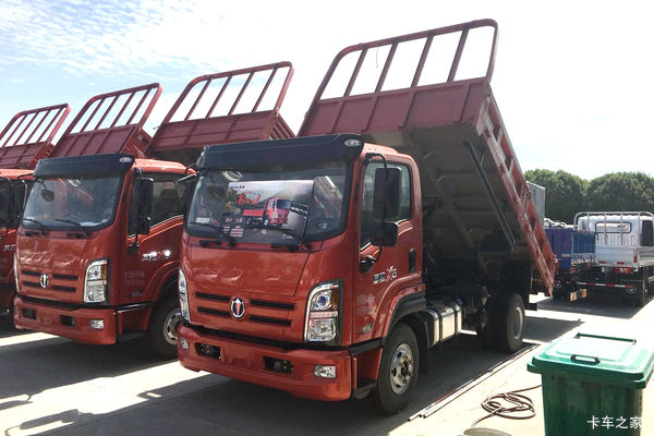 飞碟奥驰 X6系列 156马力 4X2 4.13米自卸车