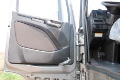 现代商用车 创虎XCIENT重卡 410马力 6X4牵引车(危化品)(CHM4250KPQ49WXPV)