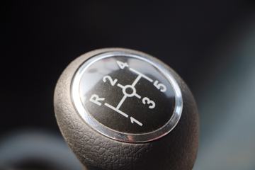 �Ĵ��ִ� ��Խ 115���� 4X2 3.7����ж��(���)ͼƬ