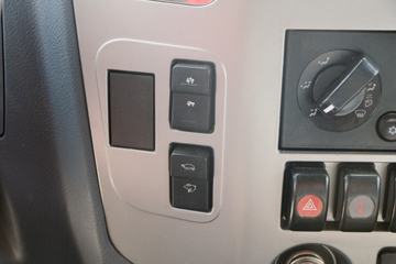 �Ĵ��ִ� ��Խ 115���� 4X2 3.7����ж��(���)ͼƬ