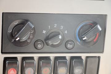 �Ĵ��ִ� ��Խ 115���� 4X2 3.7����ж��(���)ͼƬ