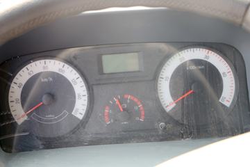 �Ĵ��ִ� ��Խ 115���� 4X2 3.7����ж��(���)ͼƬ