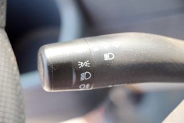 �Ĵ��ִ� ��Խ 115���� 4X2 3.7����ж��(���)ͼƬ