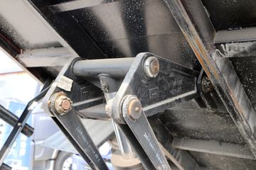 �Ĵ��ִ� ��Խ 115���� 4X2 3.7����ж��(���)ͼƬ