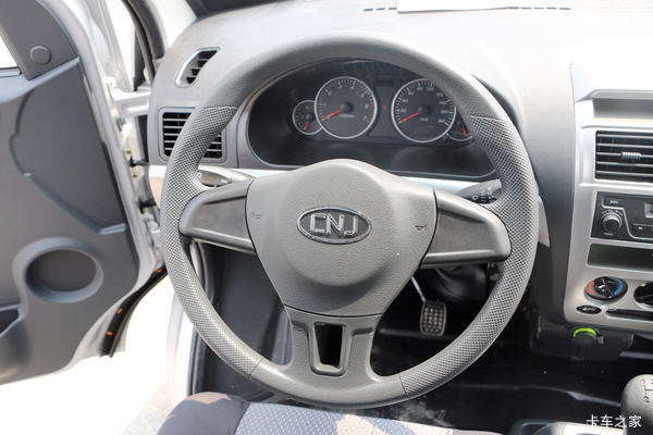 南骏汽车 瑞逸 1.3L 87马力 汽油 2.1米双排栏板微卡(国五)(CNJ1020SSA30V)