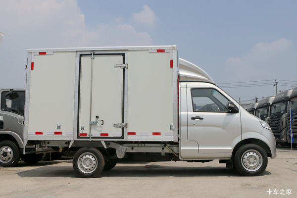 新车到店，车型多多，购车即送购置税，欢迎到店咨询。