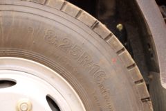 解放 虎VH 130马力 4.21米单排仓栅式轻卡(CA5041CCYP40K2L1E5A84-1)