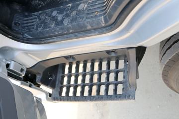 ���� ����CTS 143���� 4X2 4.085�׵�����س�(�м���)(ZJV5040XLCQL)ͼƬ