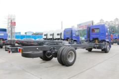 东风柳汽 新乘龙M3中卡 185马力 4X2 7.7米厢式载货车(LZ5180XXYM3AB)