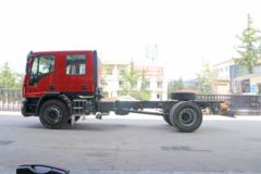 依维柯 Eurocargo系列重卡 299马力 4X2 双排载货车底盘(ML180E30D)