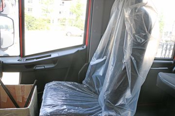 ��ά�� Eurocargoϵ���ؿ� 299���� 4X2 ˫���ػ�������(ML180E30D)ͼƬ