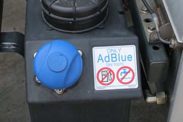 ��ά�� Eurocargoϵ���ؿ� 299���� 4X2 ˫���ػ�������(ML180E30D)ͼƬ