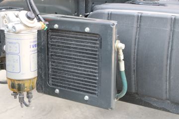 ��ά�� Eurocargoϵ���ؿ� 299���� 4X2 ˫���ػ�������(ML180E30D)ͼƬ