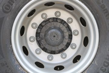 ��ά�� Eurocargoϵ���ؿ� 299���� 4X2 ˫���ػ�������(ML180E30D)ͼƬ