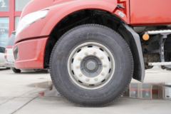 东风柳汽 乘龙T5重卡 400马力 6X4长头牵引车(LZ4250T5DB) 东风柳汽 乘龙T5重卡 400马力 6X4长头牵引车(LZ4250T5DB)