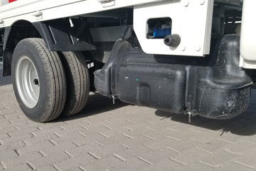  M1 1.5L 112 /CNG 2.55˫΢(BJ1030V4AV4-BF)ͼƬ