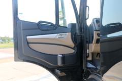 中国重汽 豪瀚J5G重卡 210马力 4X2牵引车(7挡)(ZZ4185H3613E1) 中国重汽 豪瀚J5G重卡 210马力 4X2牵引车(7挡)(ZZ4185H3613E1)