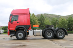 中国重汽 HOWO重卡 380马力 6X4牵引车(16挡)(ZZ4257N3247E1B)