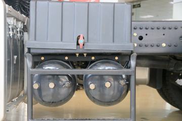 �������ó� �����콢KX 2018�� 560���� 6X4ǣ����ͼƬ