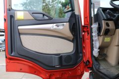 中国重汽 HOWO T5G重卡 340马力 4X2危险品牵引车(ZZ4187N361GE1W)